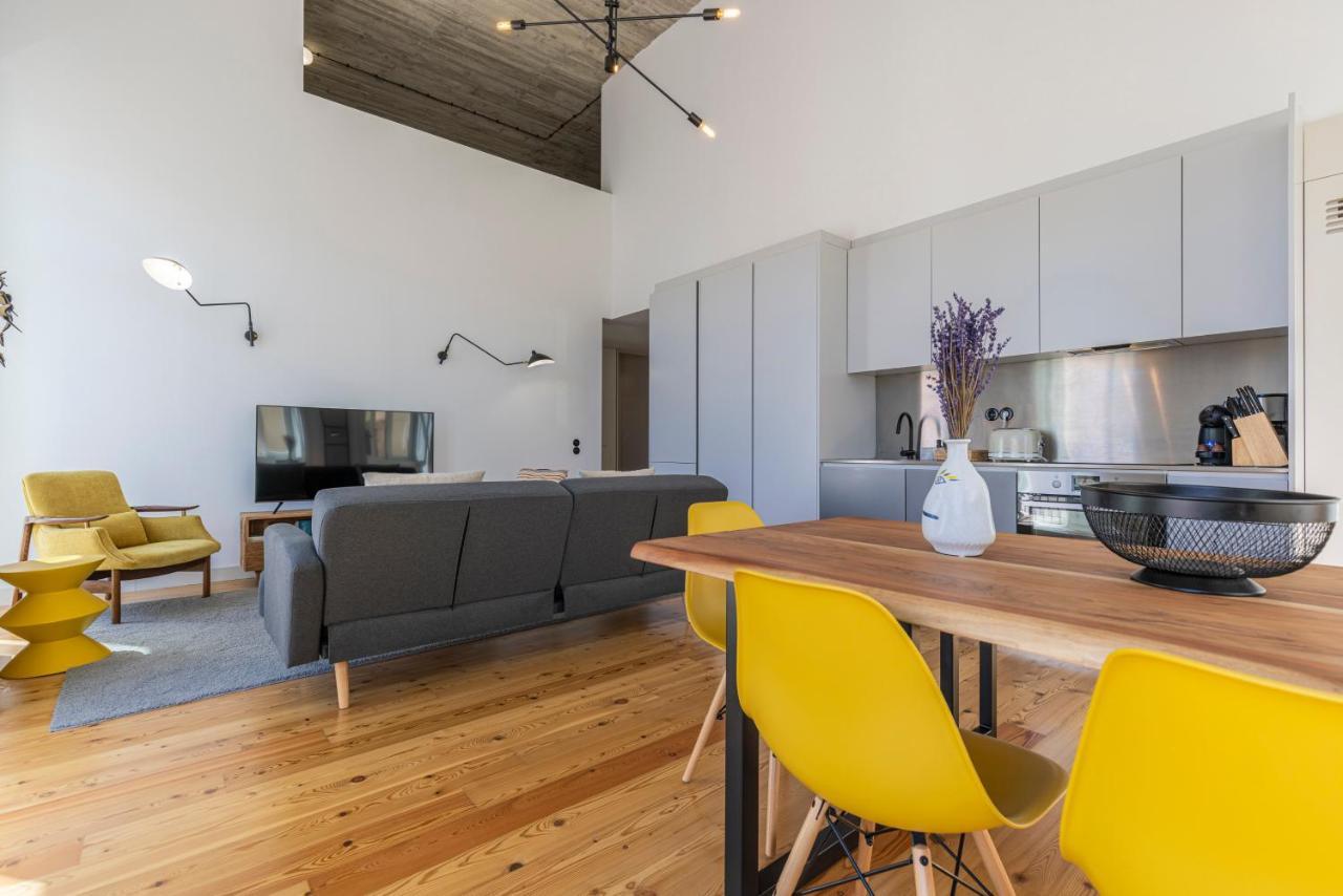 Glamorous 3Bdr Apartment In City Center By Lovelystay Lisboa Eksteriør billede
