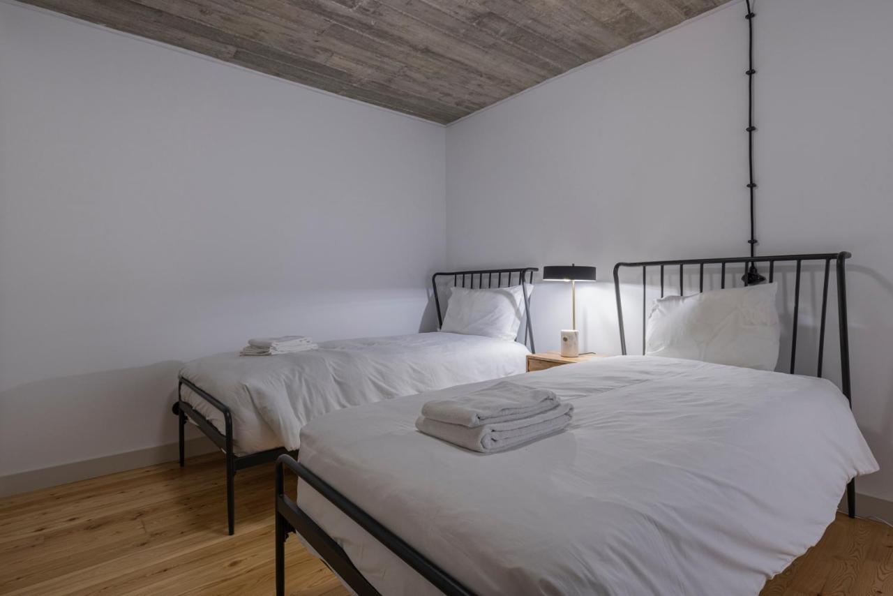 Glamorous 3Bdr Apartment In City Center By Lovelystay Lisboa Eksteriør billede