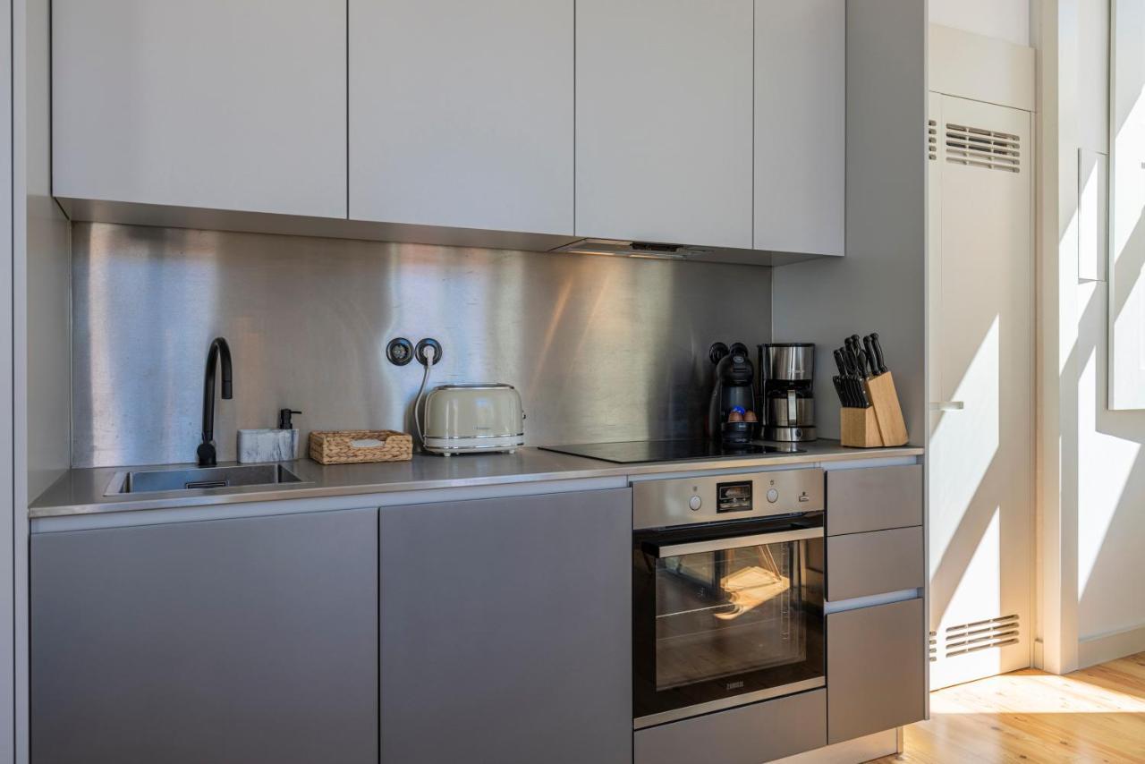 Glamorous 3Bdr Apartment In City Center By Lovelystay Lisboa Eksteriør billede