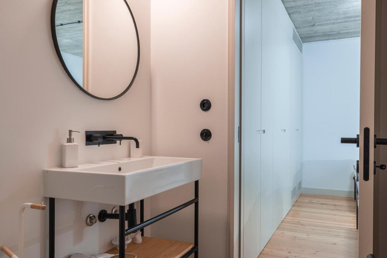 Glamorous 3Bdr Apartment In City Center By Lovelystay Lisboa Eksteriør billede