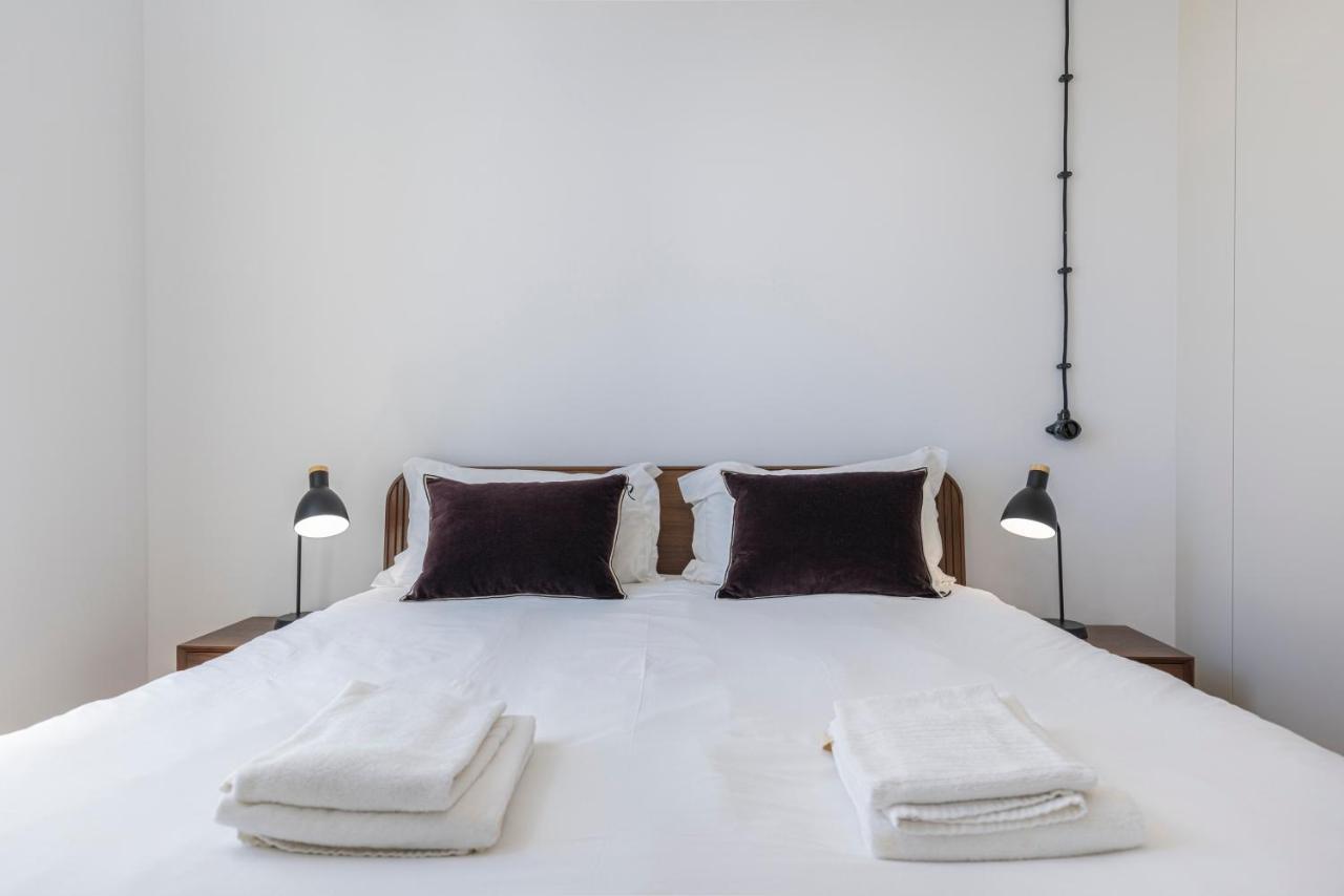 Glamorous 3Bdr Apartment In City Center By Lovelystay Lisboa Eksteriør billede