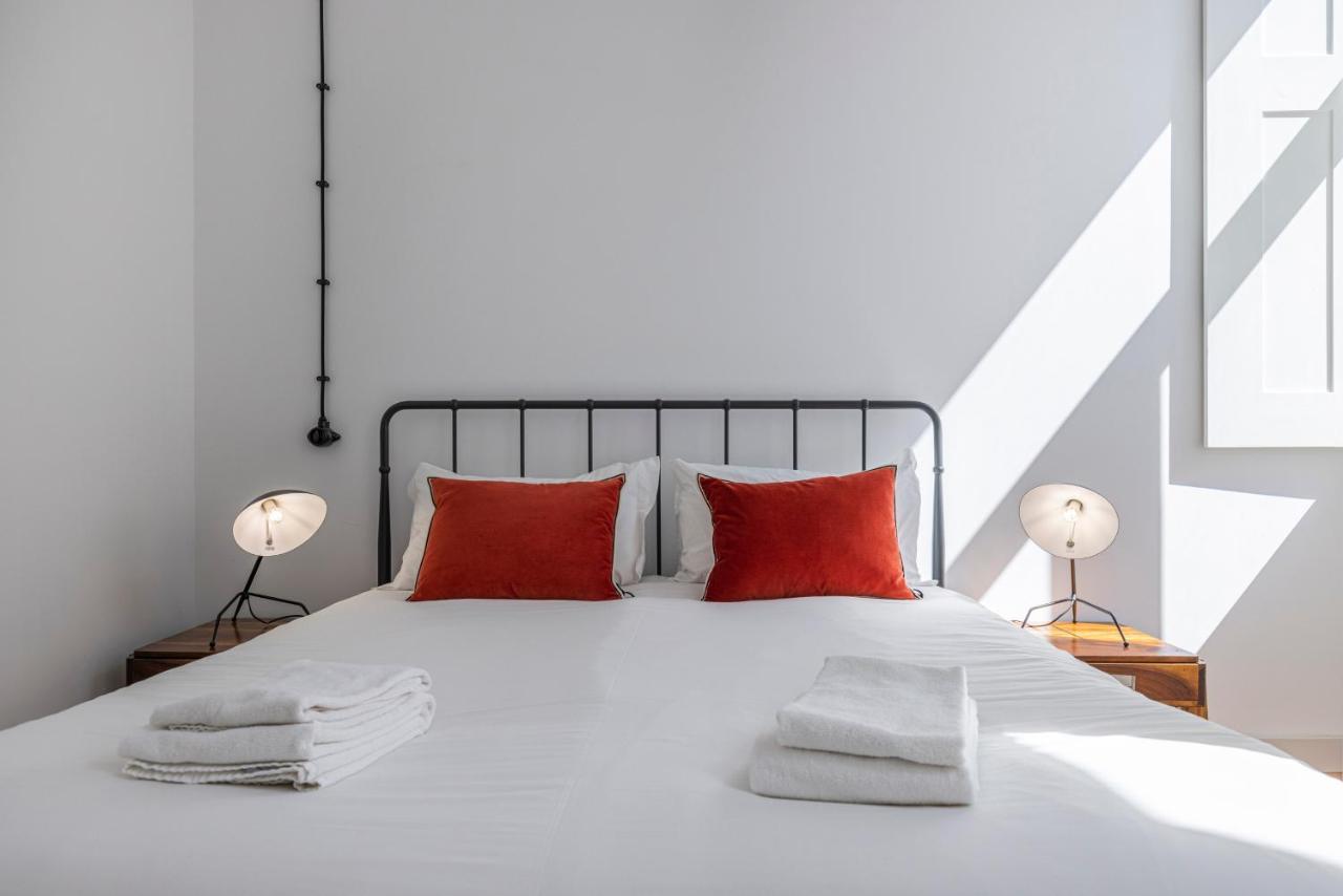 Glamorous 3Bdr Apartment In City Center By Lovelystay Lisboa Eksteriør billede