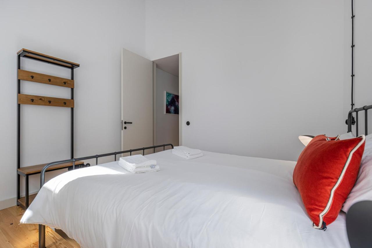 Glamorous 3Bdr Apartment In City Center By Lovelystay Lisboa Eksteriør billede
