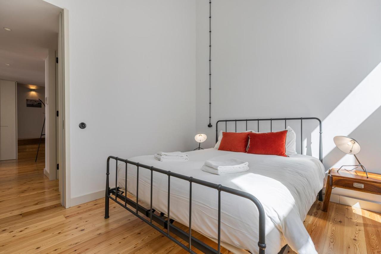 Glamorous 3Bdr Apartment In City Center By Lovelystay Lisboa Eksteriør billede